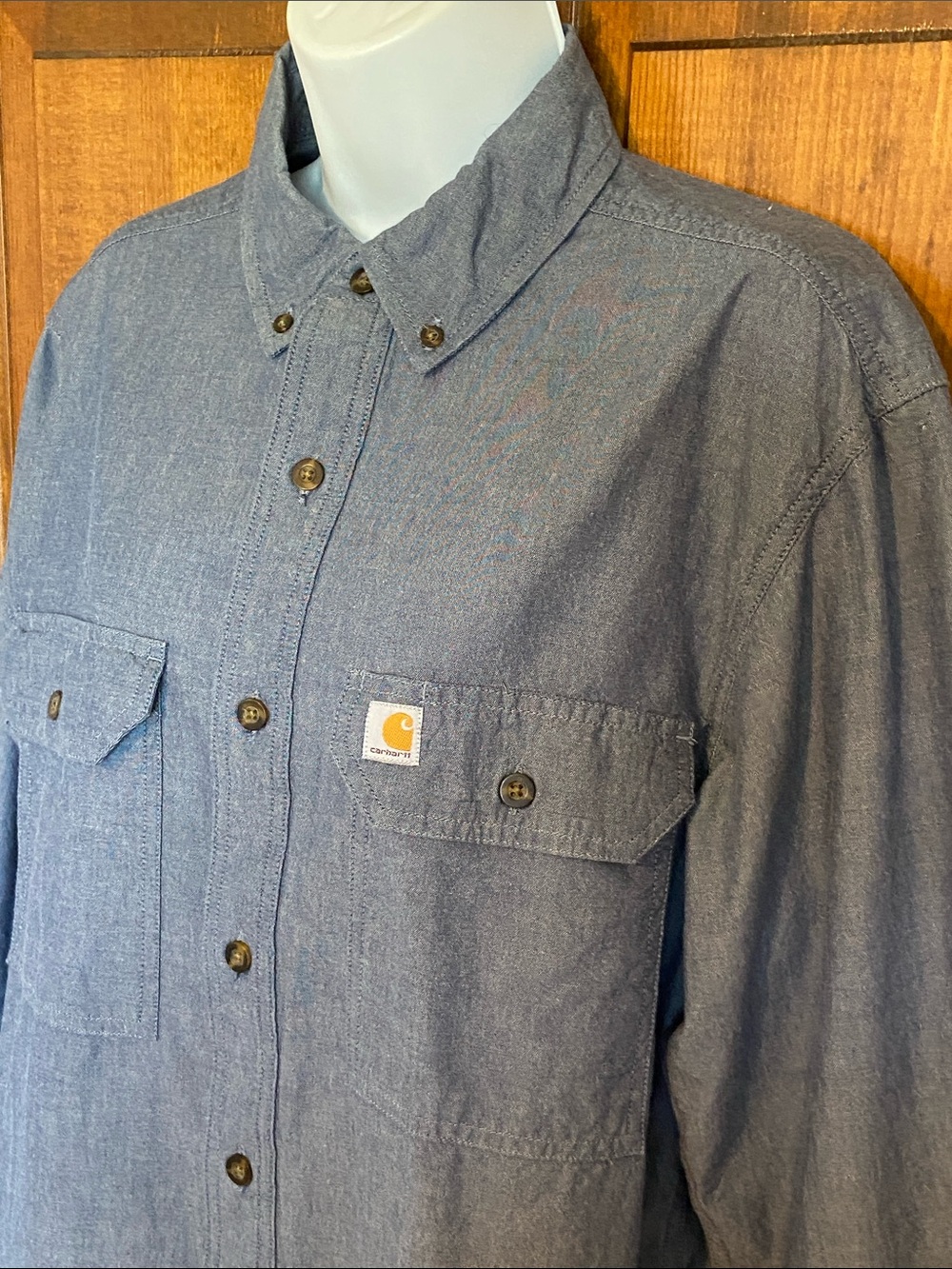 Carhartt Relaxed Fit Denim Blue Chambray Button Up Cotton Size Medium - Picture 4 of 11
